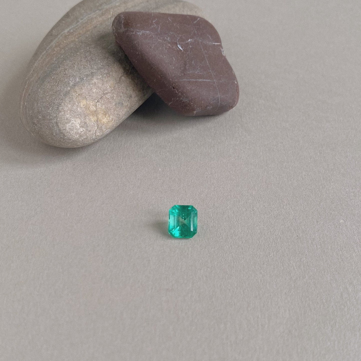 2.23ct Natural Emerald