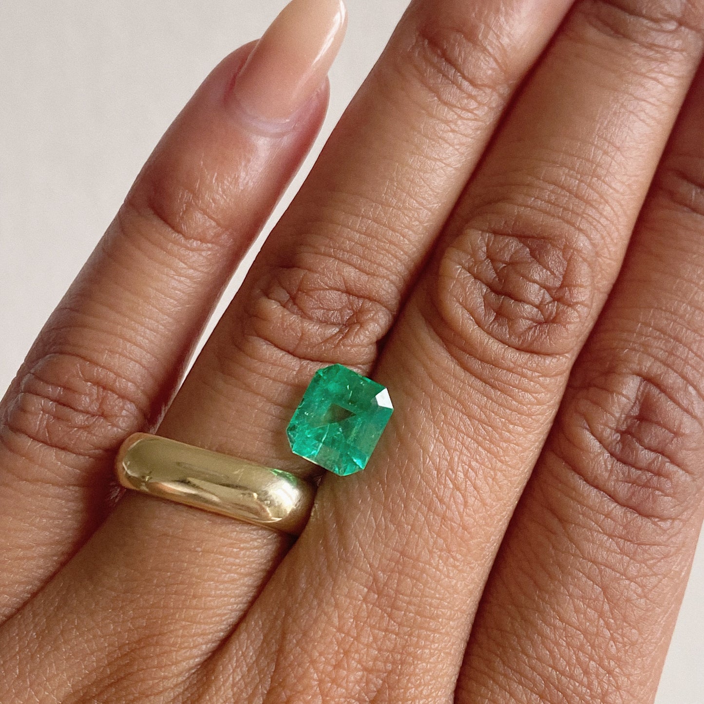 2.23ct Natural Emerald